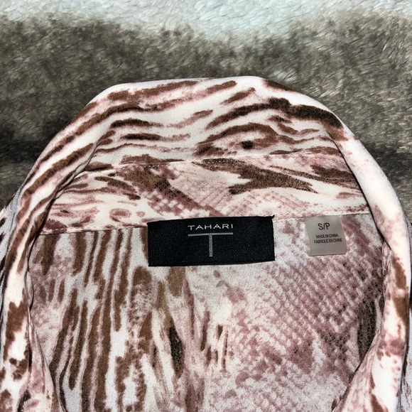 multi colored sheer blouse - Picture 3 of 4